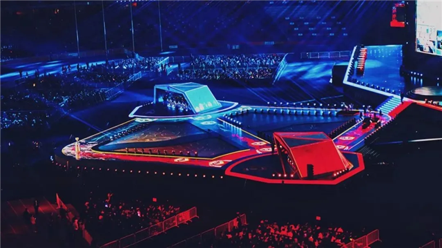 上被拉满 上被拉满